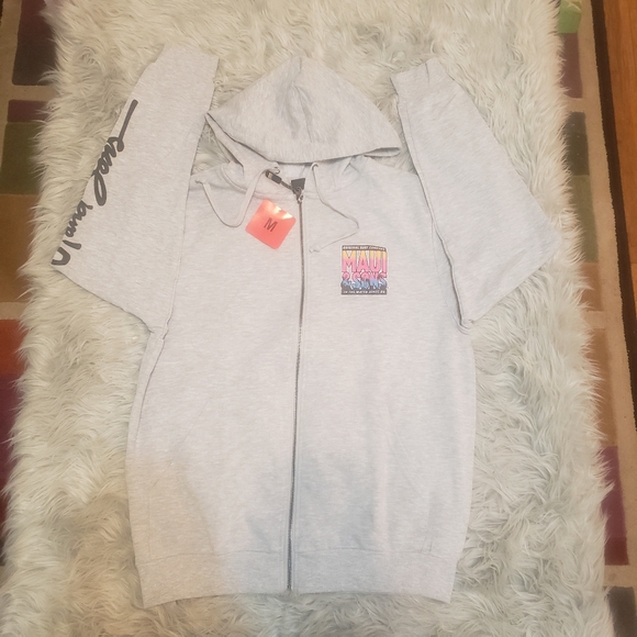Maui and Sons Full Zip Graphic Light Gray Hoodie - Picture 1 of 4